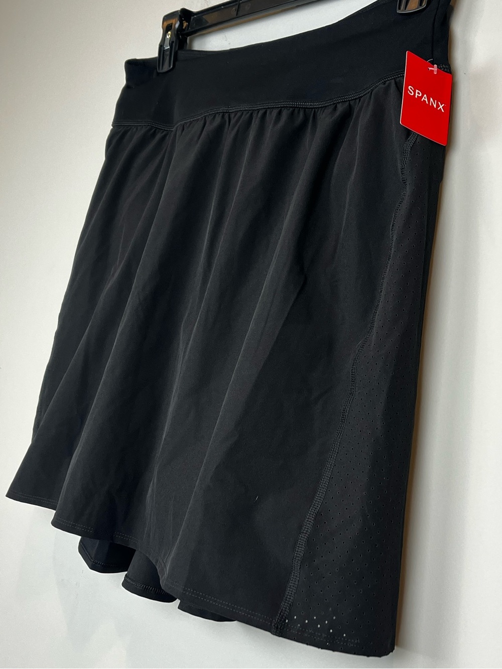NWT Spanx Get Moving Black skirt skort tennis golf pickleball Size XL